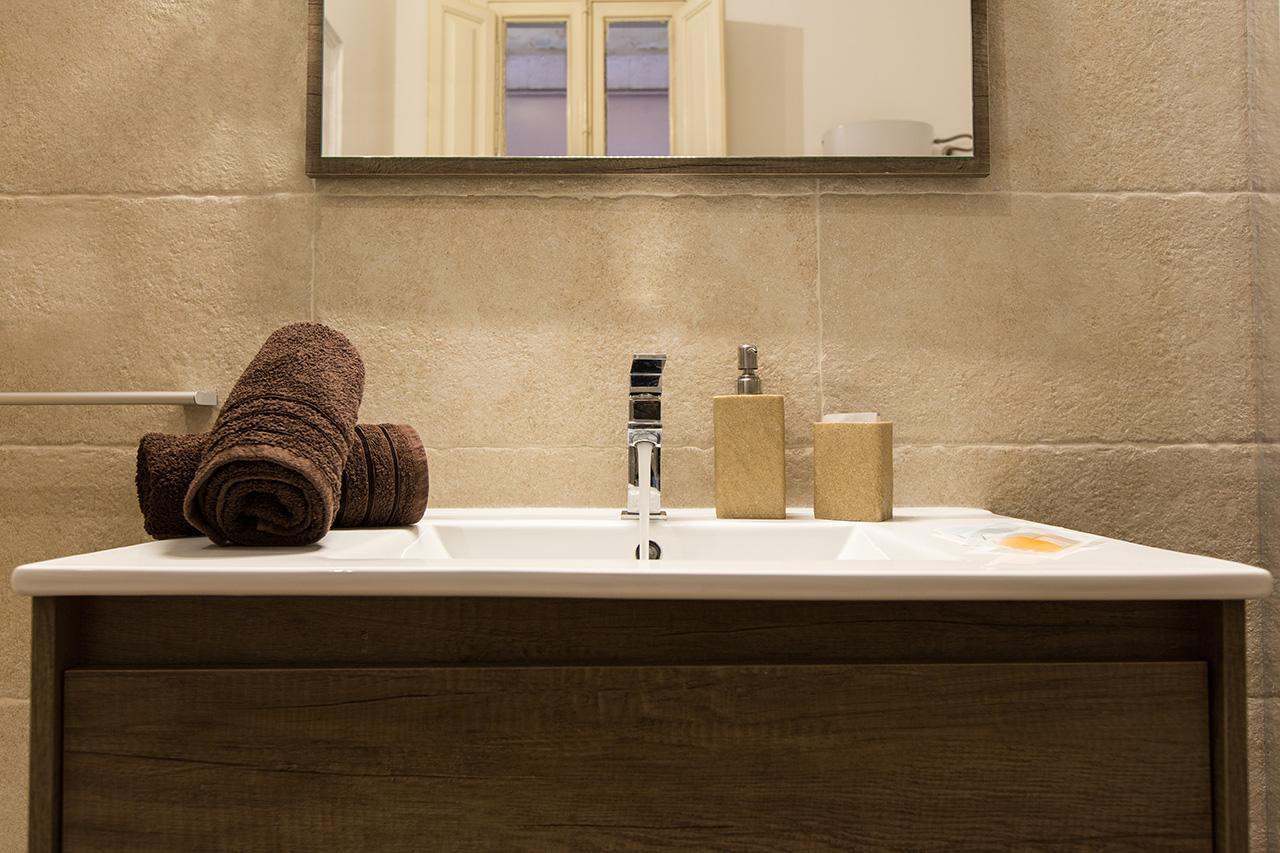 Suite Cagliaritane Notti In Centro Экстерьер фото